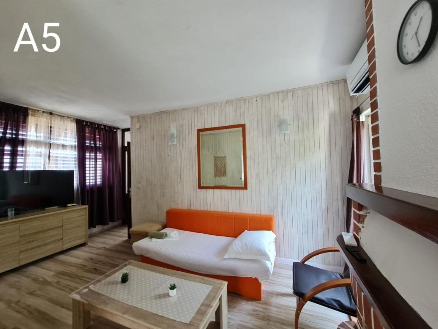 Apartments More Živogošće エクステリア 写真