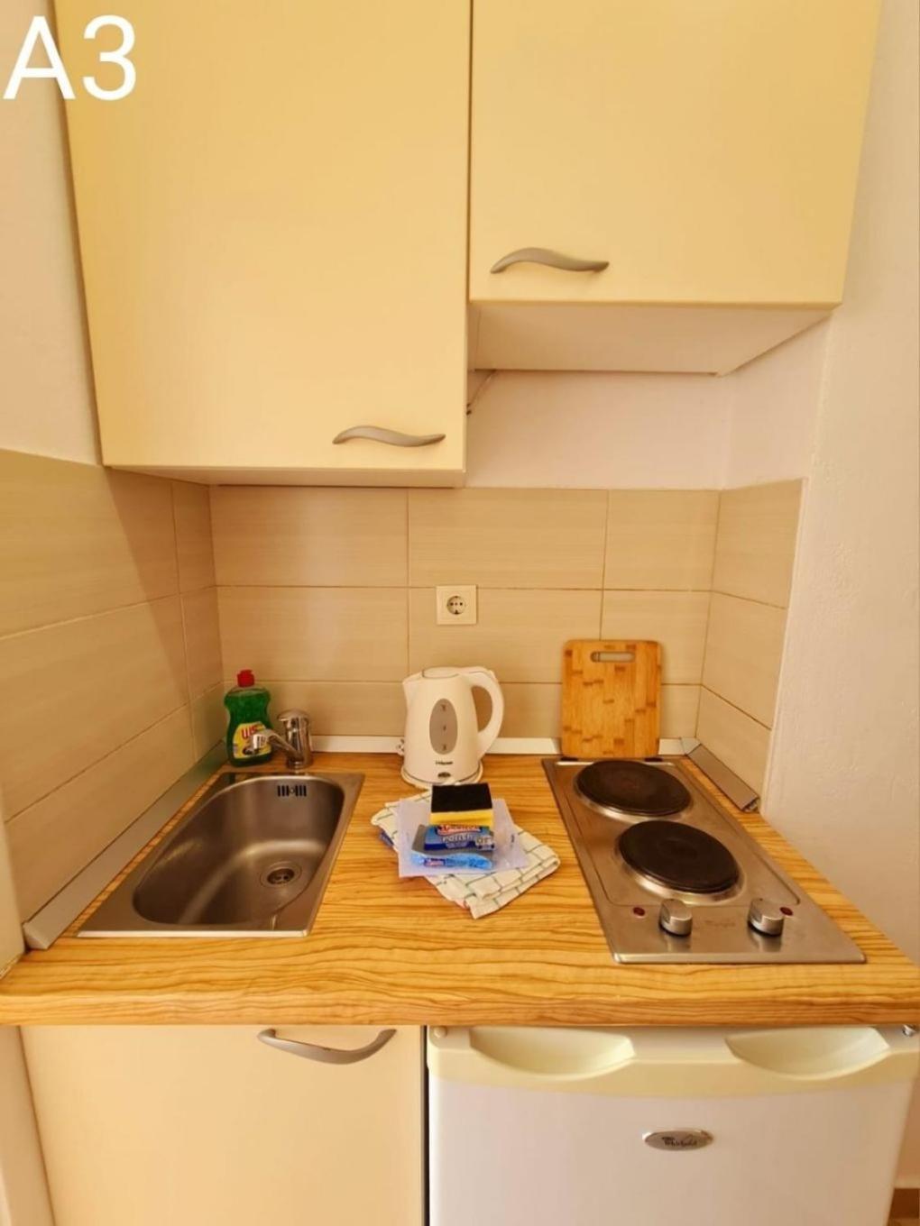 Apartments More Živogošće エクステリア 写真