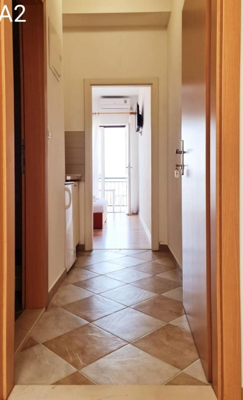 Apartments More Živogošće エクステリア 写真
