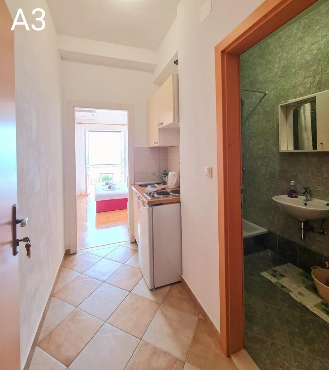 Apartments More Živogošće エクステリア 写真